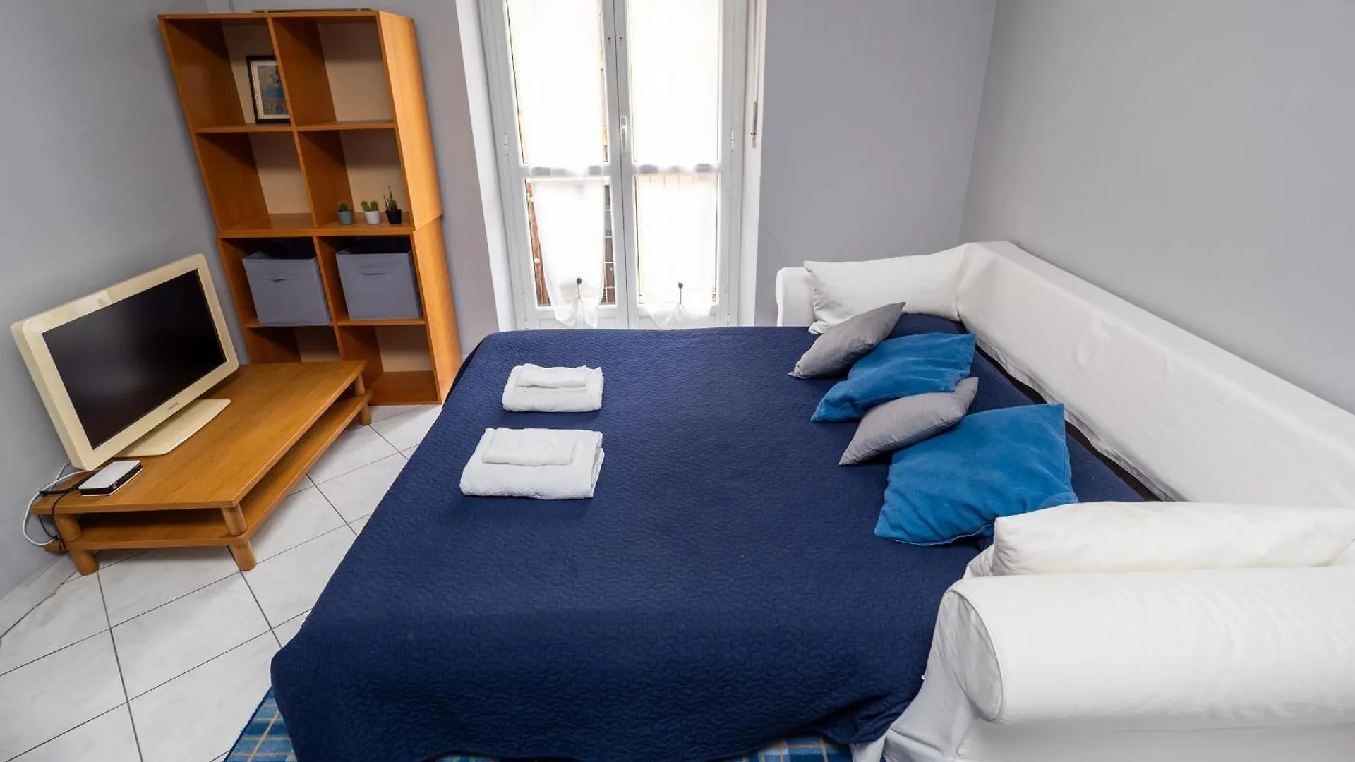 Cozy Apartment In Design District Milán 0*,  Itálie